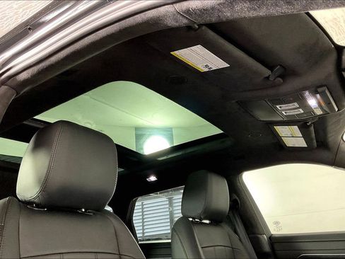 Used 2023 Land Rover Range Rover Evoque HST image 29