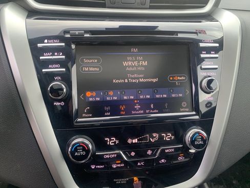 Used 2020 Nissan Murano SL w/ Moonroof Package image 12