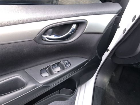 Used 2019 Nissan Sentra S image 19