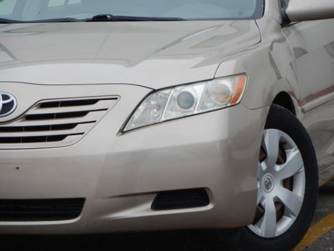 Used 2007 Toyota Camry LE image 4