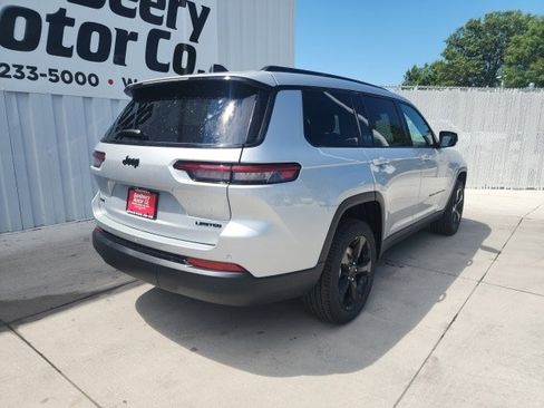 New 2025 Jeep Grand Cherokee L Limited w/ Black Appearance Package image 28