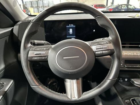 Used 2025 Hyundai Kona SEL AWD/4WD image 10