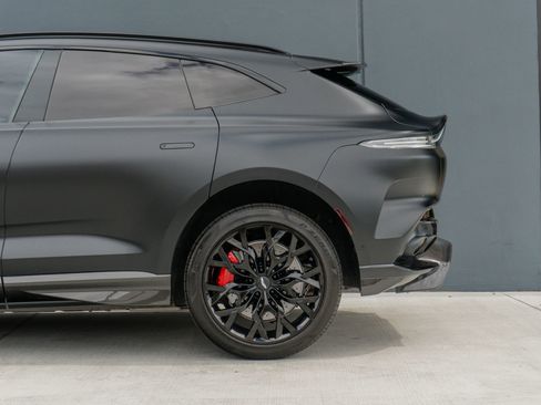 Used 2023 Aston Martin DBX 707 image 20