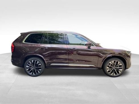 New 2026 Volvo XC90 B5 Plus image 8