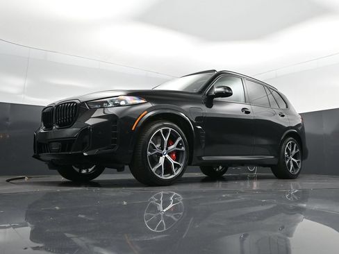 New 2026 BMW X5 xDrive50e w/ M Sport Package AWD/4WD image 38