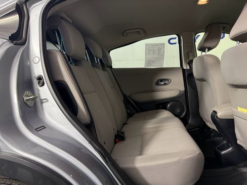 Used 2017 Honda HR-V LX image 14