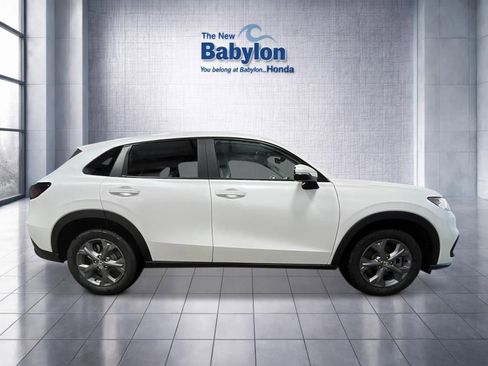 New 2026 Honda HR-V LX image 7