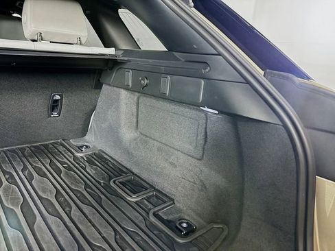 Used 2026 Land Rover Range Rover Velar S image 26