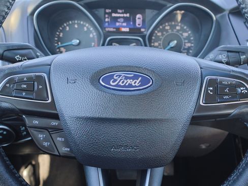 Used 2018 Ford Focus Titanium image 20