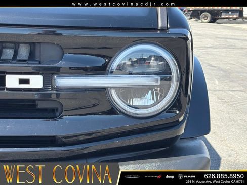 Used 2025 Ford Bronco Outer Banks AWD/4WD image 13