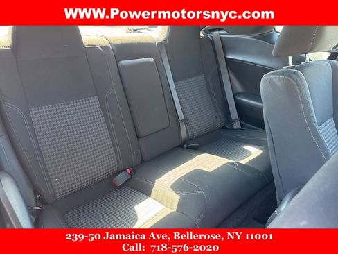 Used 2023 Dodge Challenger SXT image 16