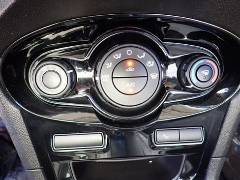 Used 2016 Ford Fiesta SE w/ Equipment Group 201A image 17