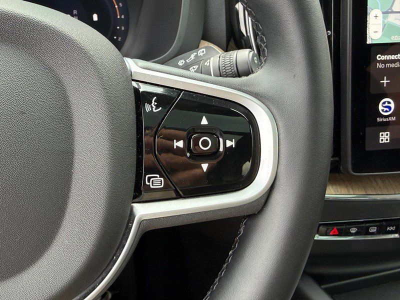Used 2026 Volvo XC60 B5 Plus AWD/4WD image 20