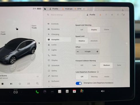 Used 2023 Tesla Model Y Long Range AWD/4WD image 27