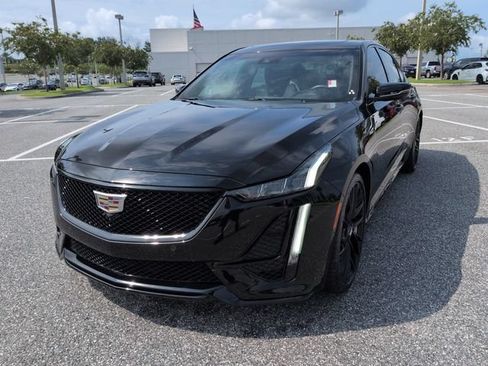 Used 2023 Cadillac CT5 V w/ Premium Package RWD image 8