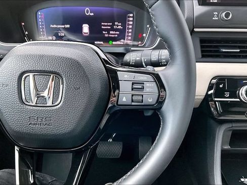 Used 2026 Honda Pilot EX-L image 12