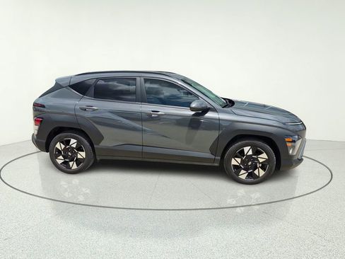 Used 2025 Hyundai Kona SEL FWD image 8