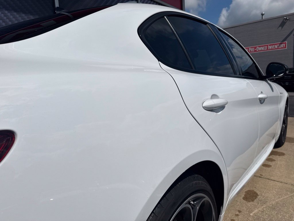 Used 2022 Alfa Romeo Giulia Veloce AWD/4WD image 6