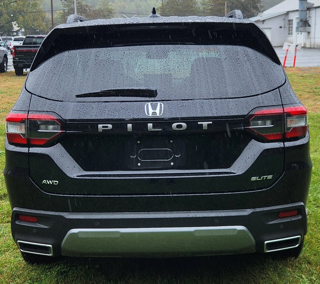Used 2026 Honda Pilot Elite image 6
