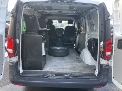 Used 2018 Mercedes-Benz Metris image 18