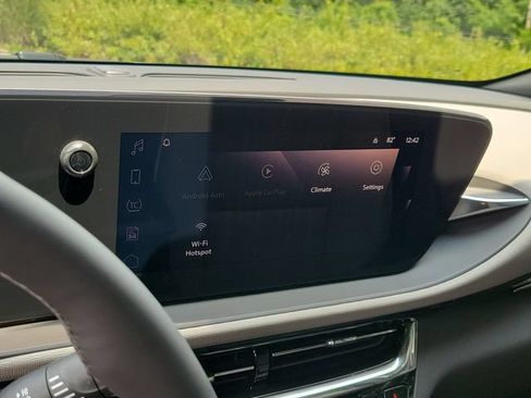 Used 2025 Buick Envista Avenir FWD image 23