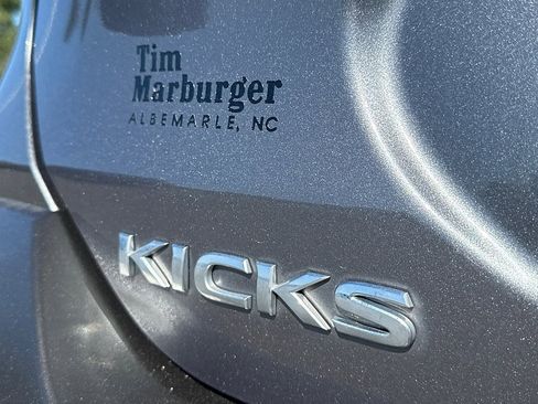 Used 2020 Nissan Kicks SV FWD image 25