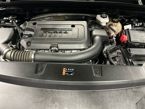 Used 2023 Buick Envision Essence w/ Sport Touring Package AWD/4WD image 27