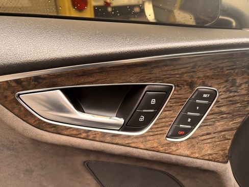 Used 2017 Audi S7 Premium Plus w/ Cold Weather Package image 13