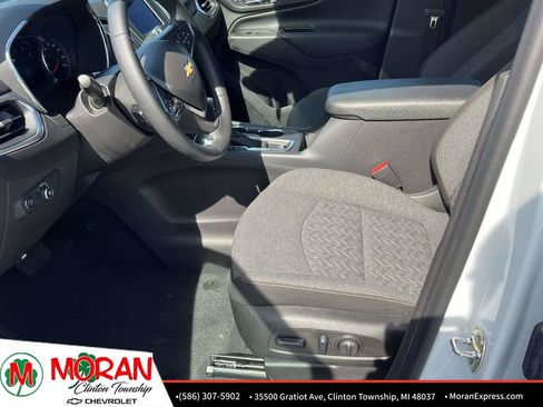 Certified 2024 Chevrolet Equinox LT w/ LPO, Floor Liner Package FWD image 17