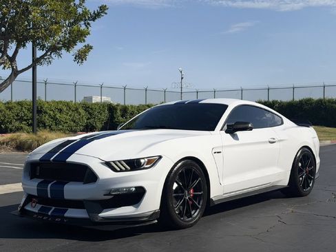 Used 2017 Ford Mustang Shelby GT350 w/ Electronics Package RWD image 1