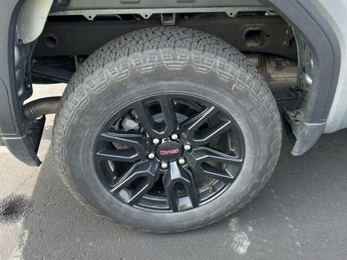 Used 2024 GMC Sierra 1500 Elevation AWD/4WD image 10