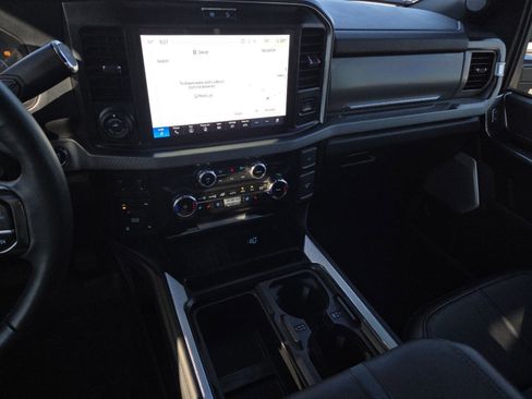 Used 2025 Ford F350 Platinum image 36
