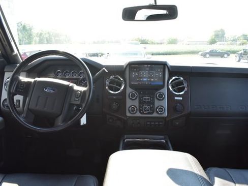 Used 2016 Ford F250 Lariat w/ Lariat Ultimate Package AWD/4WD image 42