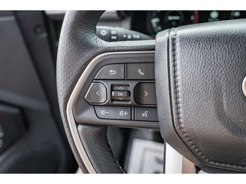 Used 2025 Toyota 4Runner TRD Off-Road image 12