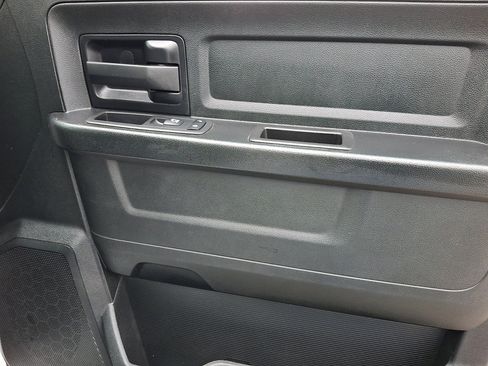 Used 2018 RAM 1500 Express image 10