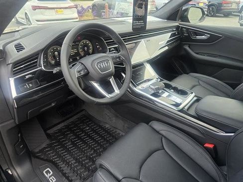 Used 2025 Audi Q8 Prestige w/ Prestige Package image 12
