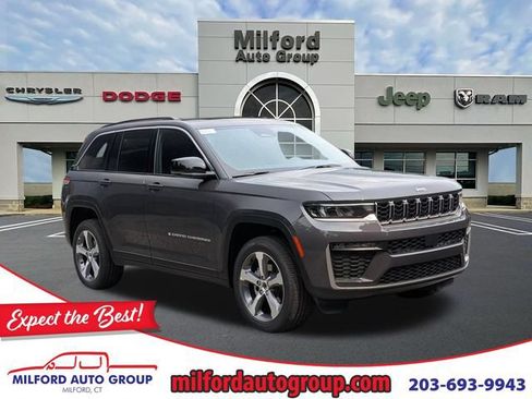 New 2026 Jeep Grand Cherokee Limited AWD/4WD image 1
