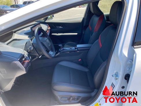 New 2026 Toyota Prius Plug-In Hybrid FWD image 26