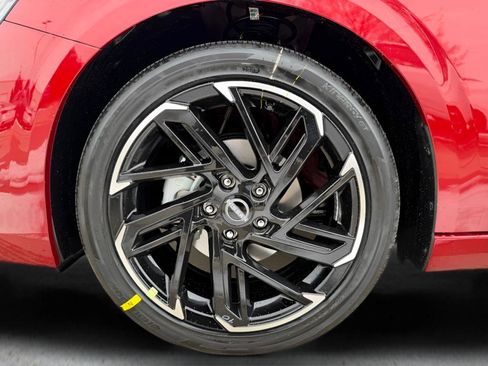 New 2026 Nissan Sentra SR w/ SR Premium Package FWD image 27