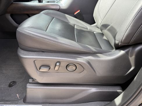 Used 2023 GMC Sierra 1500 SLT image 28