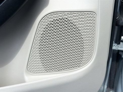 Used 2023 Chrysler Voyager LX FWD image 19