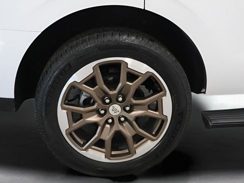 Used 2025 Ford Expedition King Ranch AWD/4WD image 41