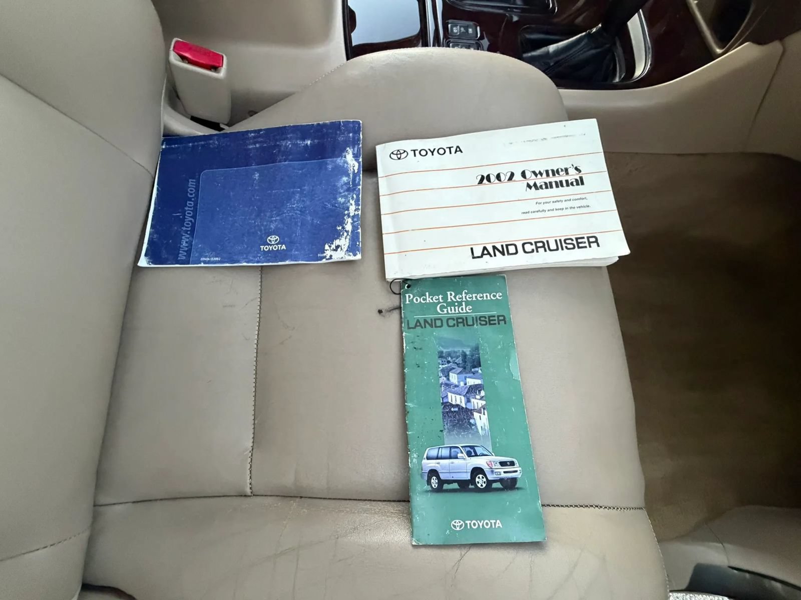 Used 2002 Toyota Land Cruiser w/ Convenience Pkg AWD/4WD image 32