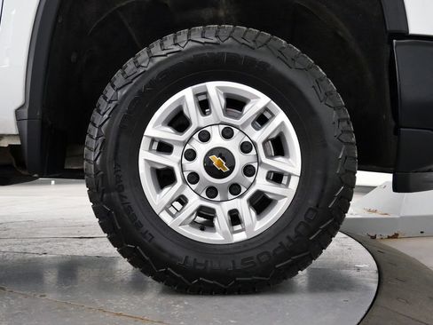 Used 2024 Chevrolet Silverado 2500 W/T AWD/4WD image 34