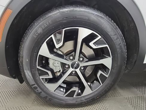 Used 2023 Kia Sportage EX FWD image 44