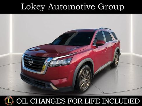 Certified 2022 Nissan Pathfinder SV w/ SV Premium Package FWD image 1