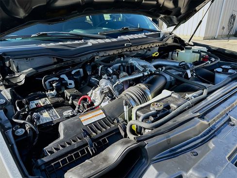 Used 2022 Ford F250 XLT w/ Black Appearance Package image 26