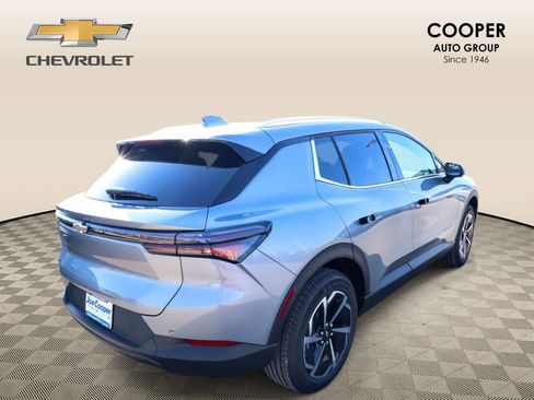 New 2026 Chevrolet Equinox EV LT FWD image 22