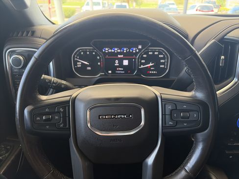 Used 2019 GMC Sierra 1500 Denali w/ Denali Ultimate Package AWD/4WD image 19