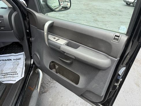 Used 2009 Chevrolet Silverado 1500 LT image 14